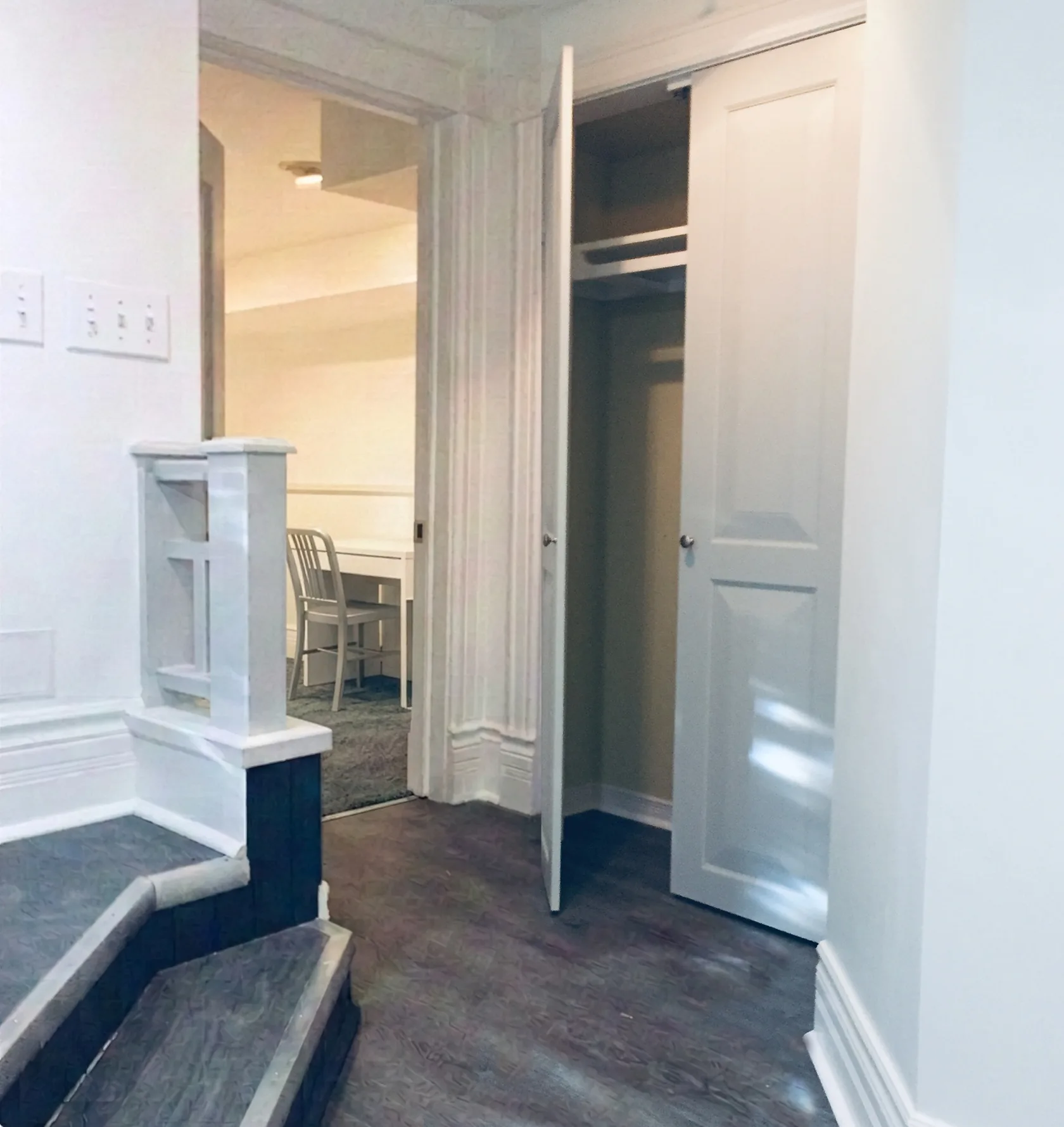 A Comfortable Quiet Home Base for Healthcare Professionals